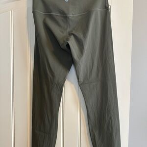 Lululemon Athletica Sage Green Leggings 25 inch